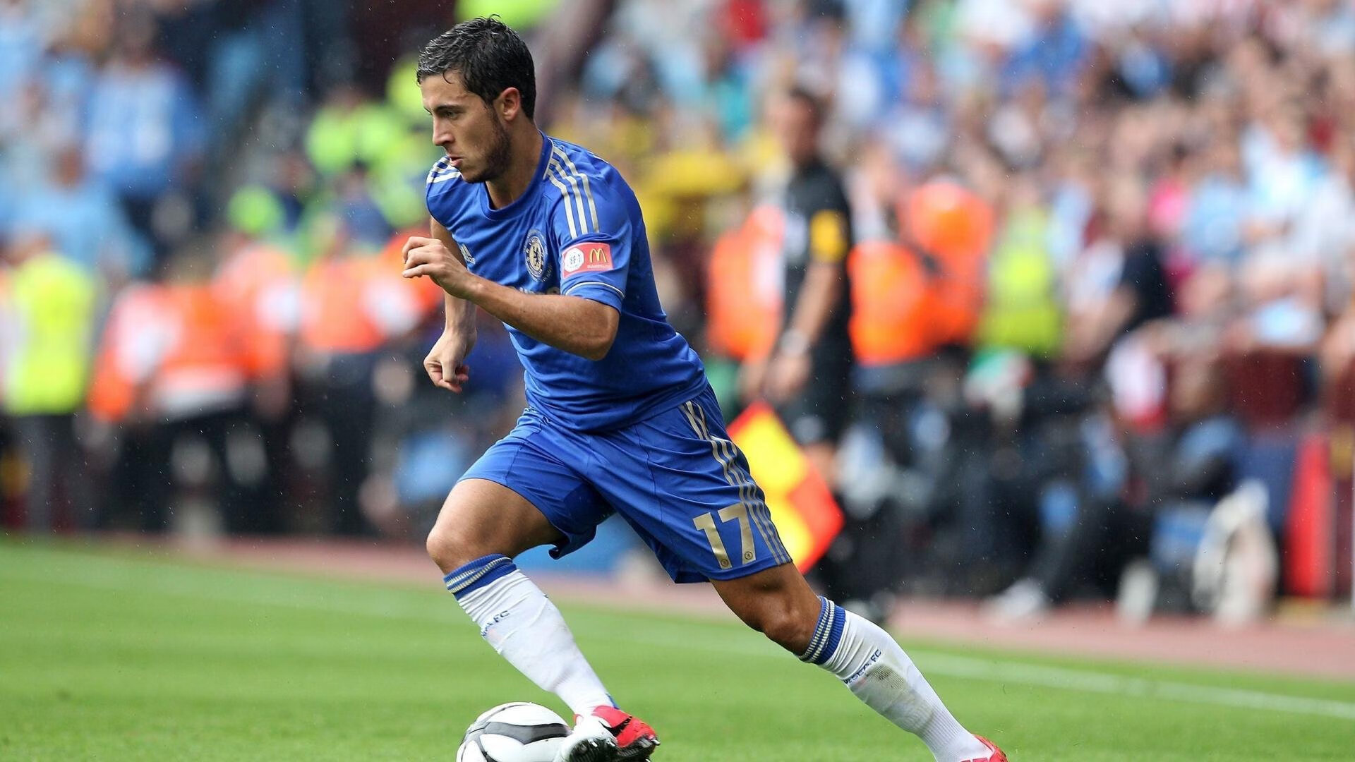 校园足球赛事加入社会志愿裁判推动多方协作机制，市校园足球协会